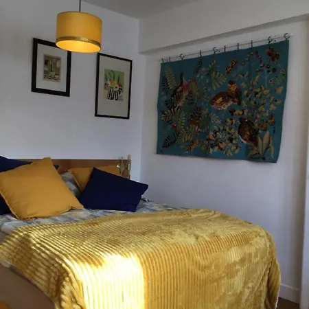B&B Eiffel Tower Central Apartments Paris 3*
