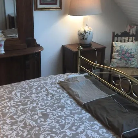 Eiffel Tower Central Apartments Paris B&B 파리
