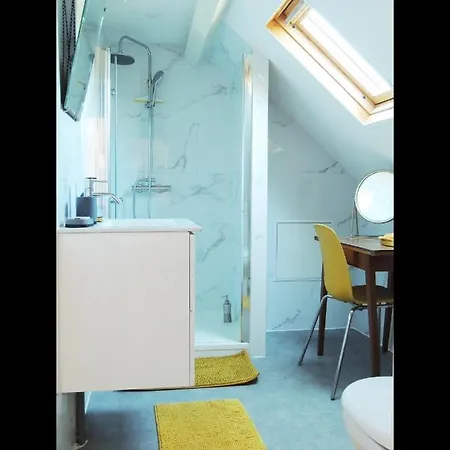 Eiffel Tower Central Apartments Paris 3* 파리