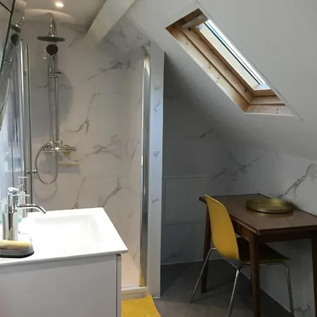 Eiffel Tower Central Apartments Paris فندق مبيت وإفطار باريس
