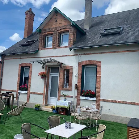 Eiffel Tower Central Apartments Paris باريس